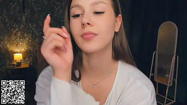 MondoNeko live sex cam