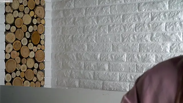 LowOncoming live sex cam