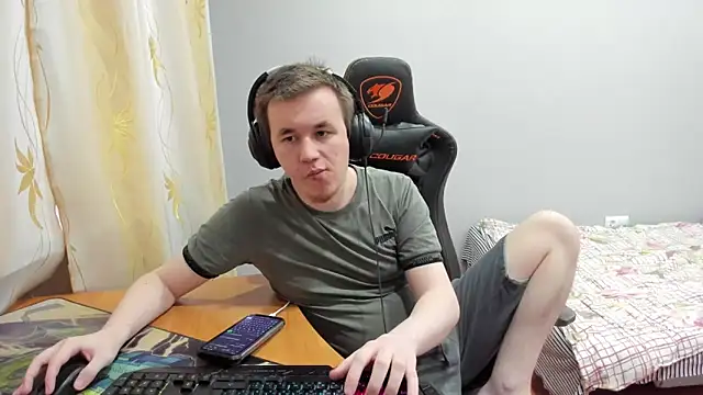 iliaskrislove live sex cam