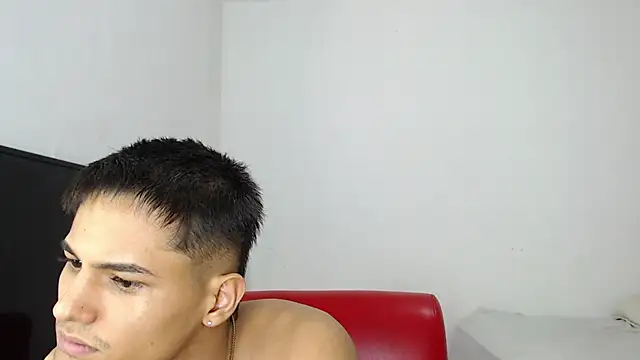 Alex_mojica live sex cam