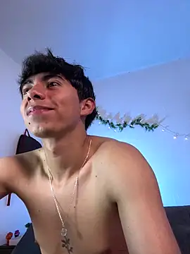 Yaiden_11 live sex cam