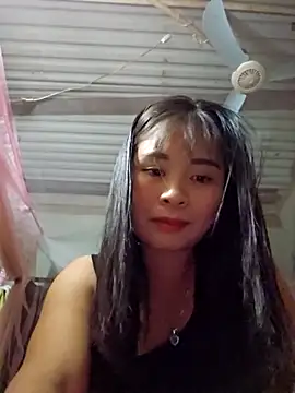 Squirrel-Pear live sex cam