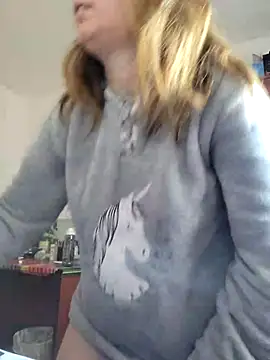 Sareyxon live sex cam