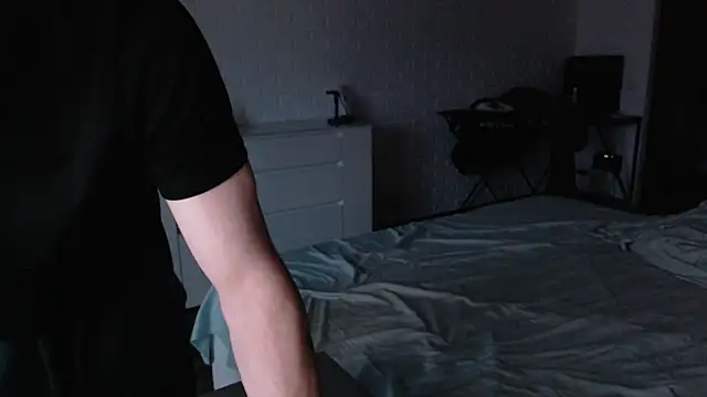 MarkusDean live sex cam