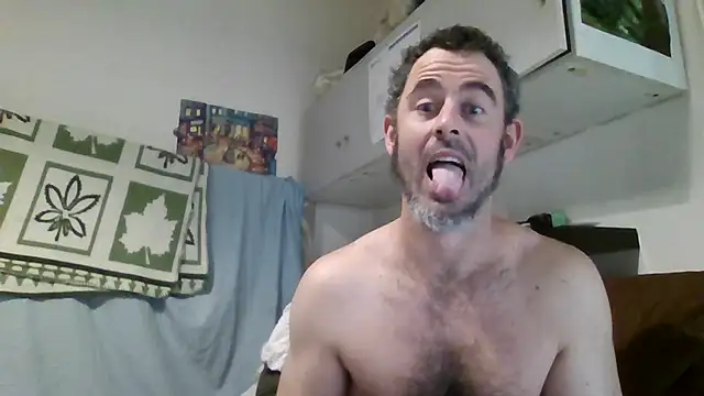 whatYwantMorrre live sex cam