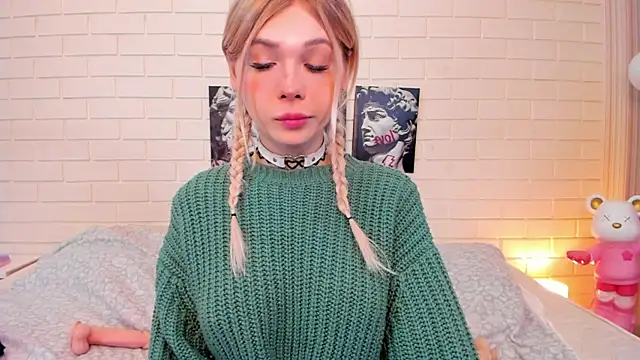 Blondy_Fina live sex cam