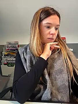 lucie_mehott's cam snapshot