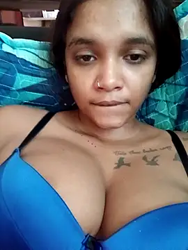 Indianqueen03's cam snapshot