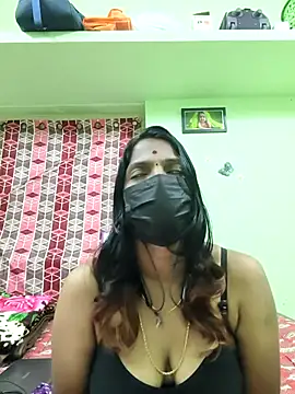 Tamil_Ishu's cam snapshot