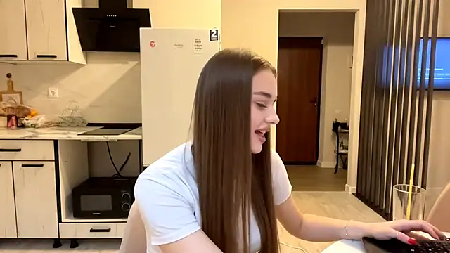 Adelle_Love's cam snapshot