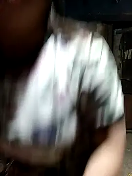 quynhkoolbae live sex cam