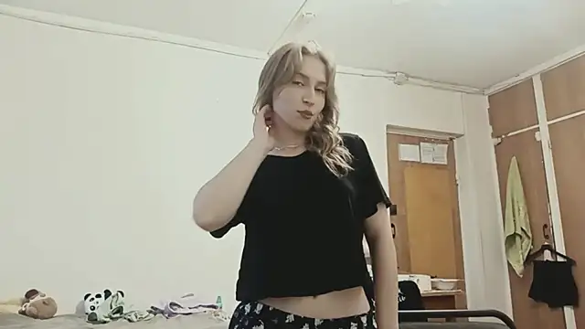 PetronilaReagen's cam snapshot