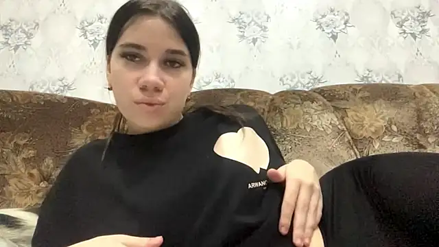 DebbiGoodknight's cam snapshot