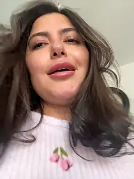 sukhakunis1 live sex cam