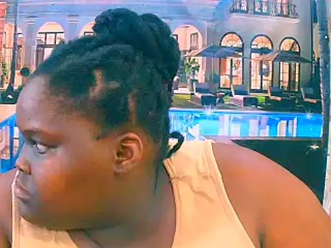 EbonyHotBuns live sex cam