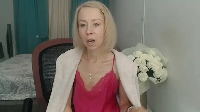 LuxuryNika's cam snapshot