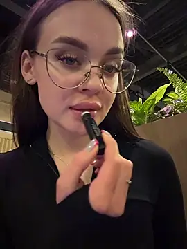 KristiRich live sex cam