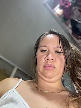 Emiily_lee live sex cam