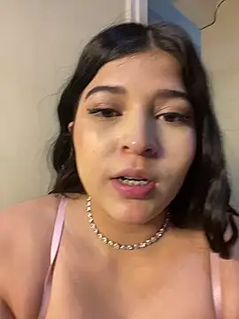 Vliacoooper2 live sex cam
