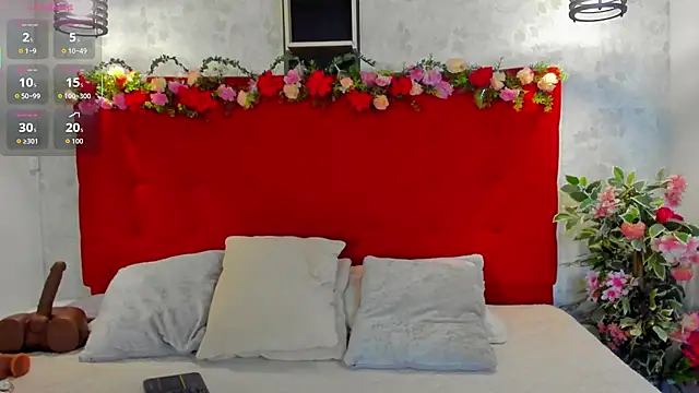 SilvannaFit live sex cam