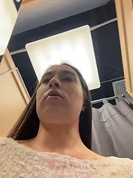 Holly_Play live sex cam