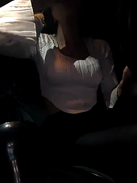 YOOUR_EVAA live sex cam