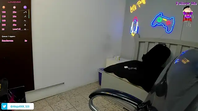 loistwink_ live sex cam