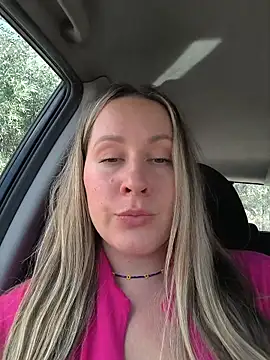 Mona_Plus live sex cam