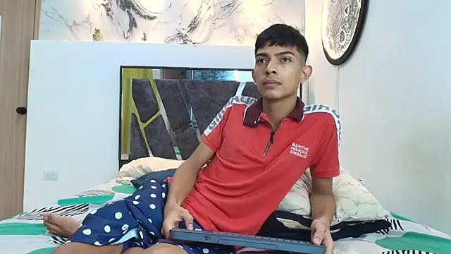 PRETTY_SEX1 live sex cam