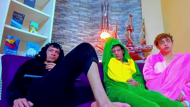 PoisonGuys live sex cam