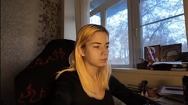 Witching_Moon live sex cam