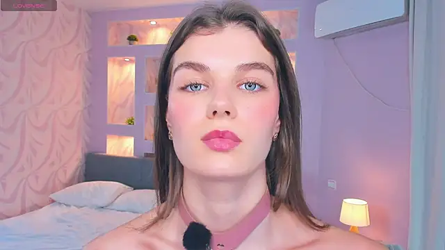 FloraDobb live sex cam