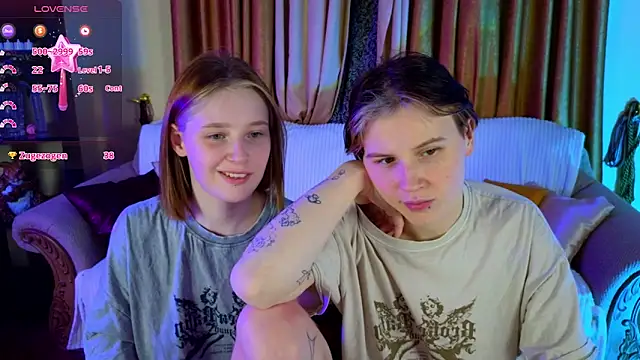 Girls_Fingers live sex cam