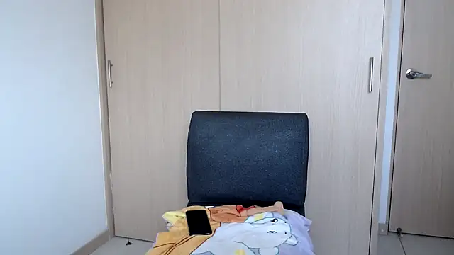 kitty__horny live sex cam