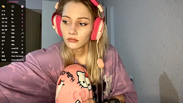 FoxySable's cam snapshot