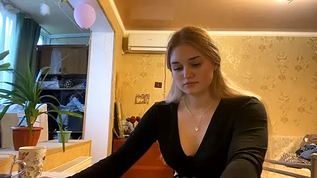 Malley_Saunds's cam snapshot