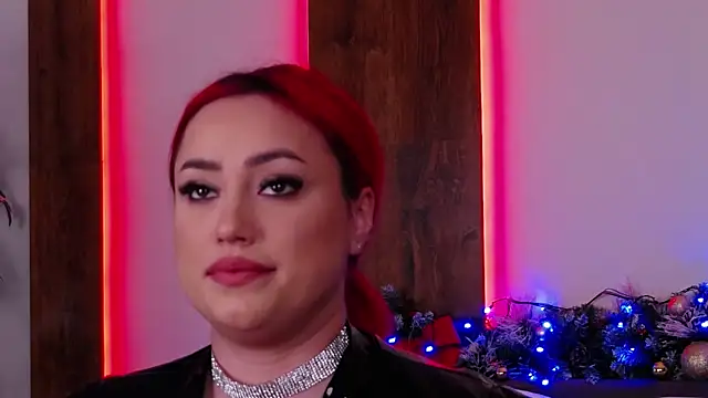 EmyHilton live sex cam