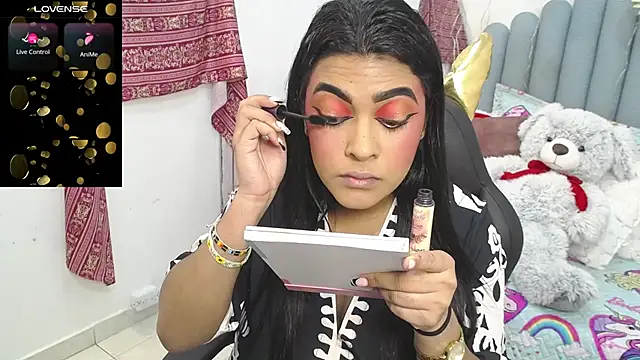 lakshmiraniii live sex cam