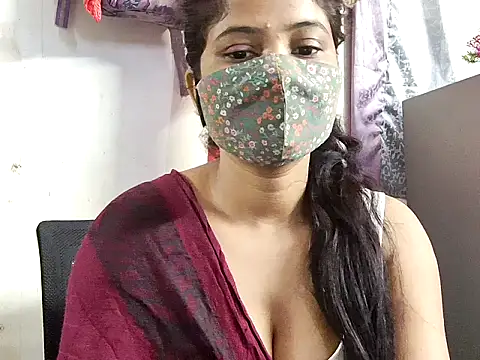 TanishaQ73's cam snapshot