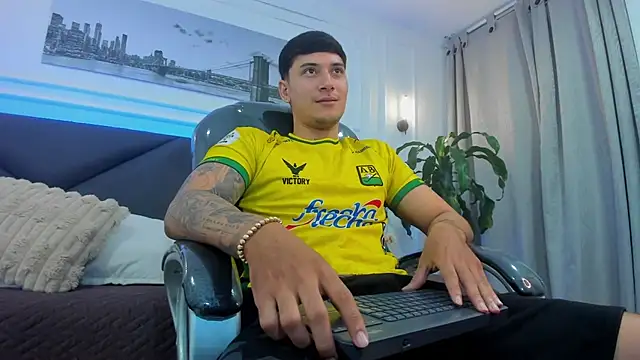 Damian23__ live sex cam