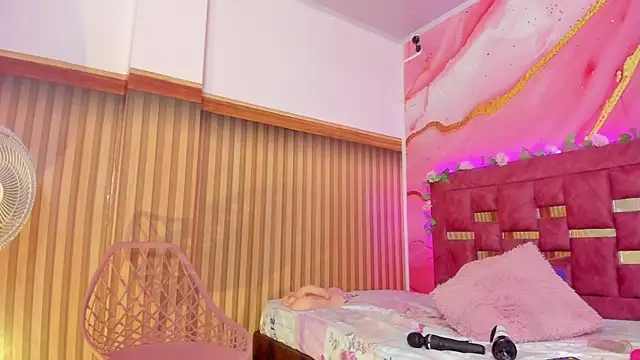 melody_paris's cam snapshot