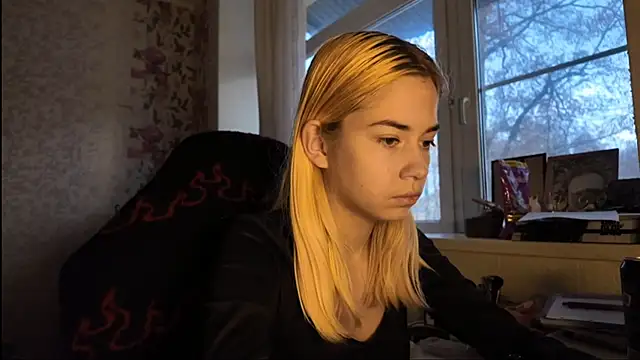 Witching_Moon's cam snapshot