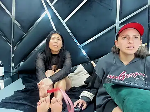 Alyssa_Noah's cam snapshot