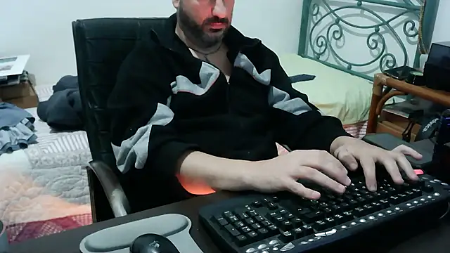 Italian_dark_desire live sex cam