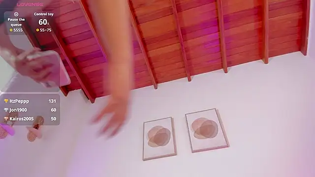 Mia_222 live sex cam