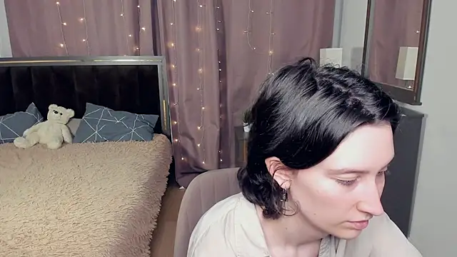 NenaBriand live sex cam