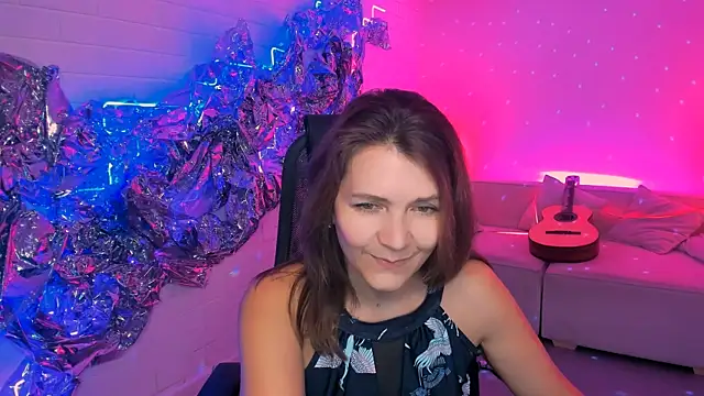 NicoleHitman live sex cam