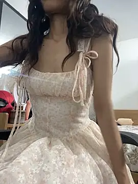 Katyna2k live sex cam