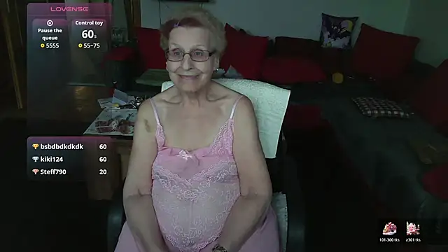 HeisseomaOriginal live sex cam