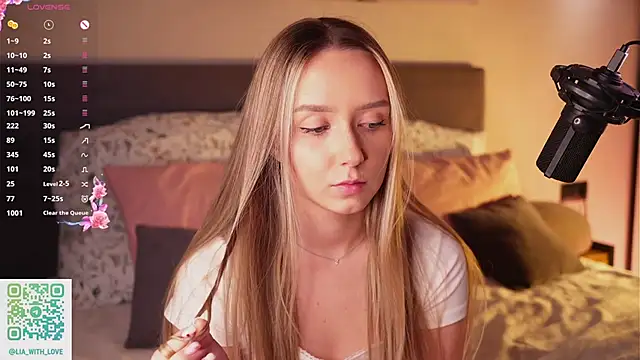 HollisBeckett live sex cam